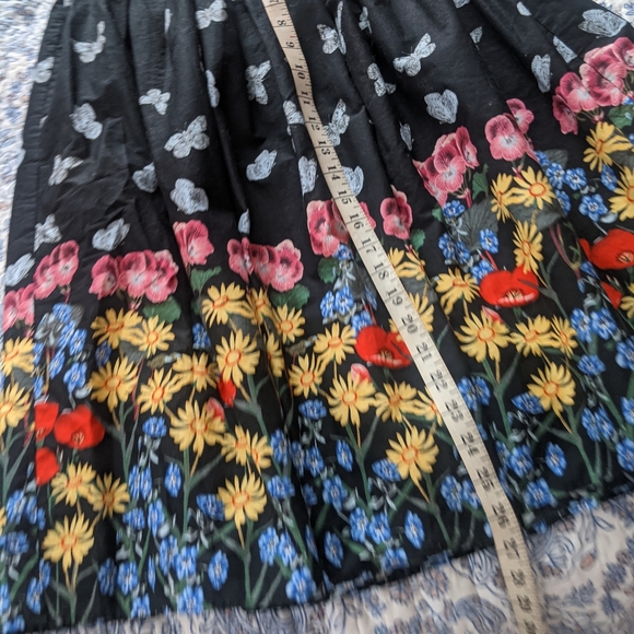 A line skirt - Picture 5 of 6